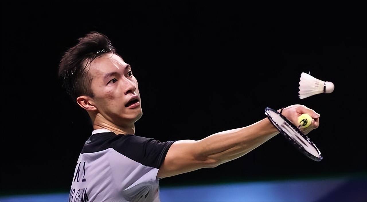 他在篮板与 他在篮板与