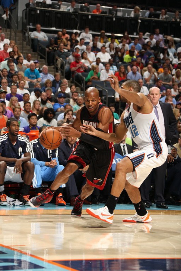 三赛四天中 三赛四天中